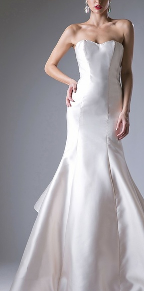 Red Mermaid formal gown, prom pageant ball dress - Picture 5 of 6